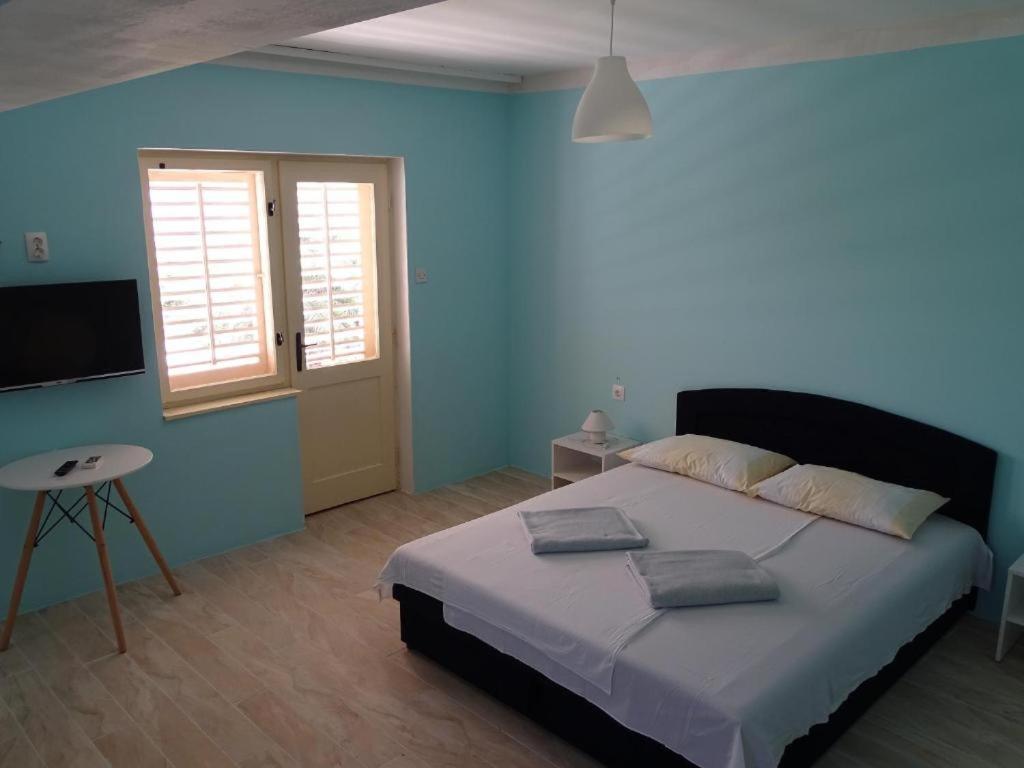 מאלי לוסיניי Apartments Losinj מראה חיצוני תמונה