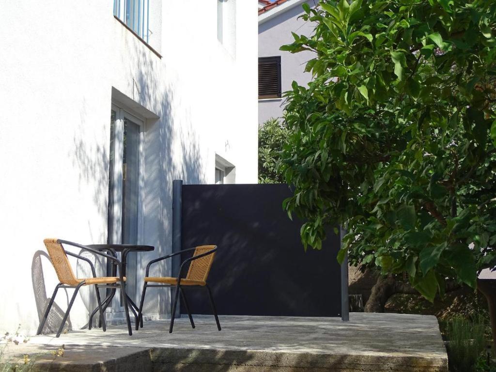מאלי לוסיניי Apartments Losinj מראה חיצוני תמונה