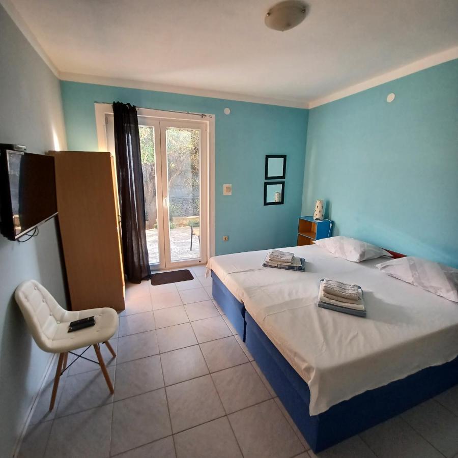 מאלי לוסיניי Apartments Losinj מראה חיצוני תמונה