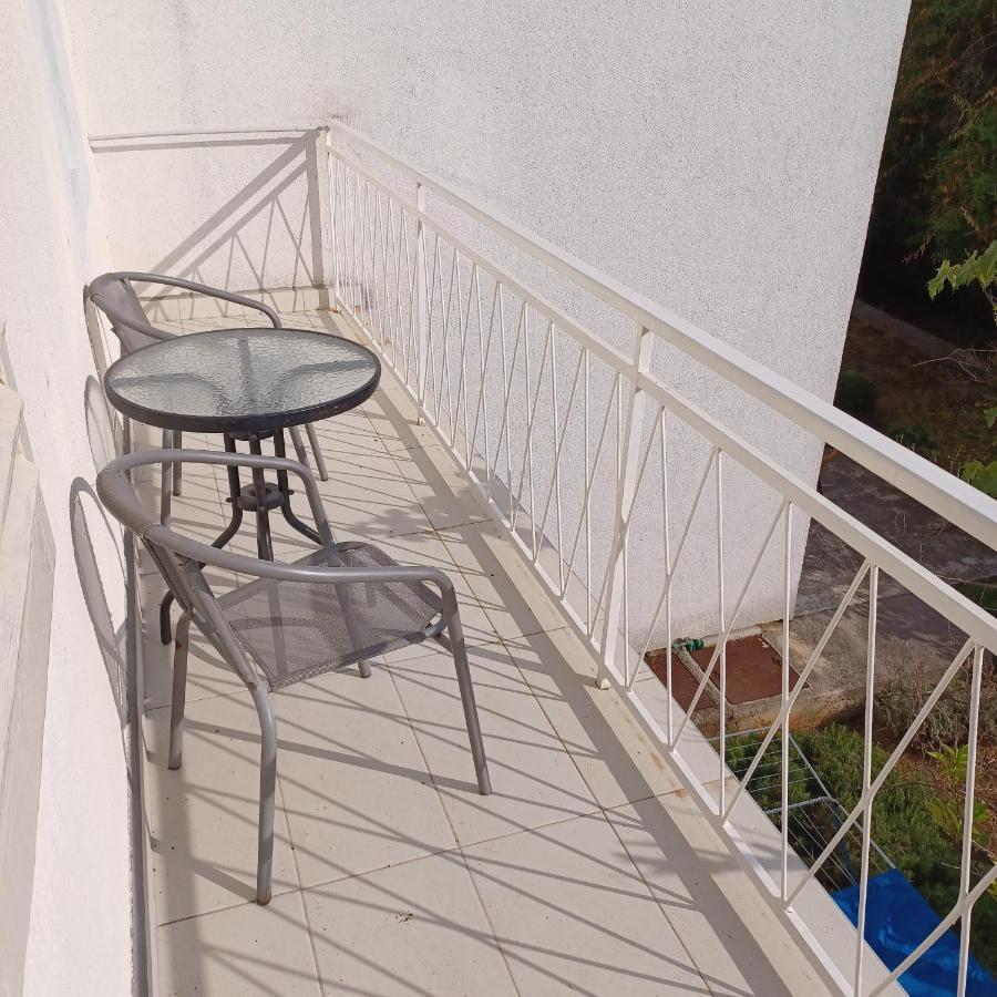 מאלי לוסיניי Apartments Losinj מראה חיצוני תמונה